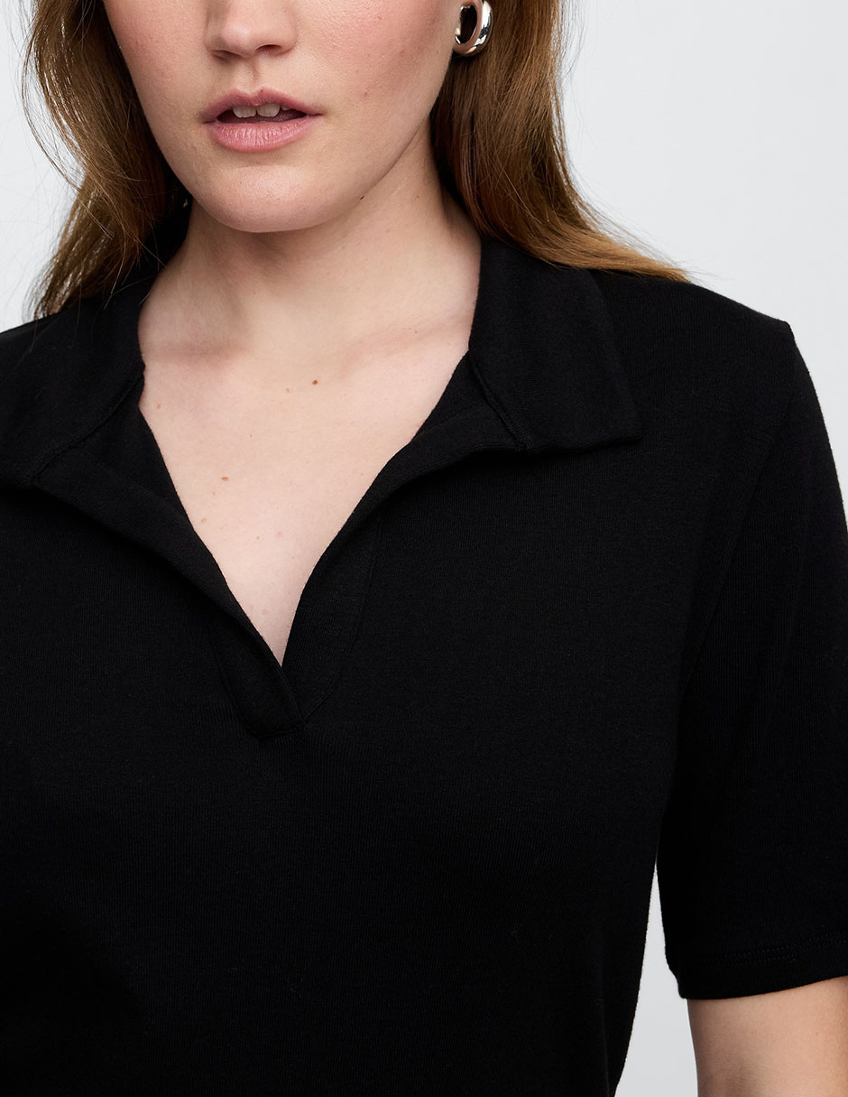 Playera manga corta cuello V para mujer 3