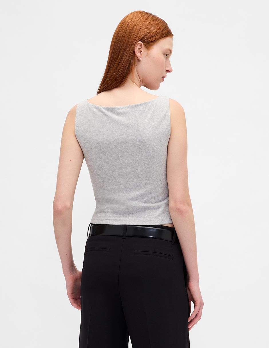 Playera cuello ojal para mujer