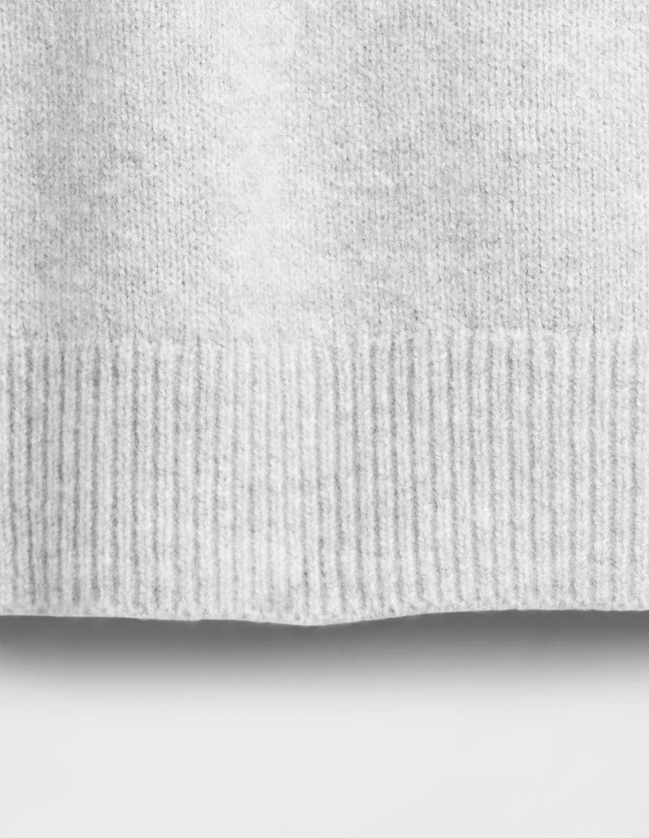 Suéter cuello redondo para mujer 4