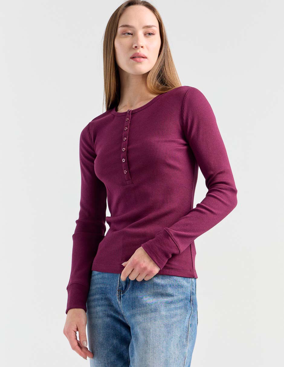 Playera manga larga cuello con botón para mujer