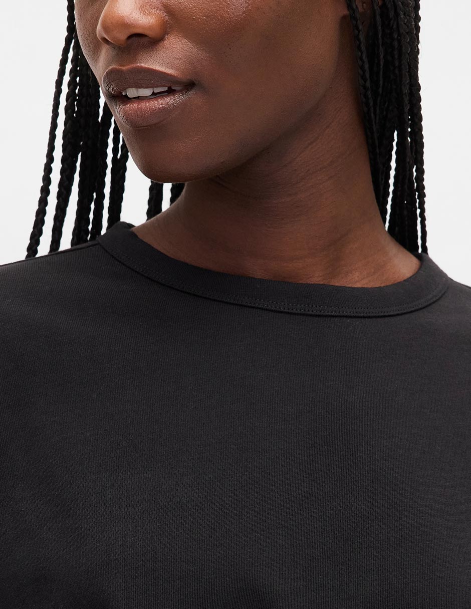 Playera manga larga cuello redondo para mujer 4