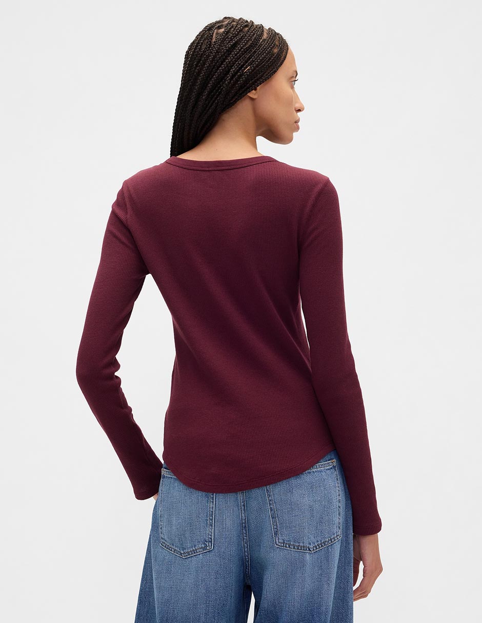 Playera manga larga cuello redondo para mujer