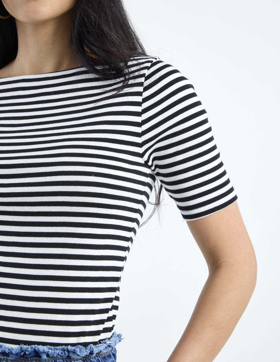 Playera manga corta cuello redondo para mujer 5