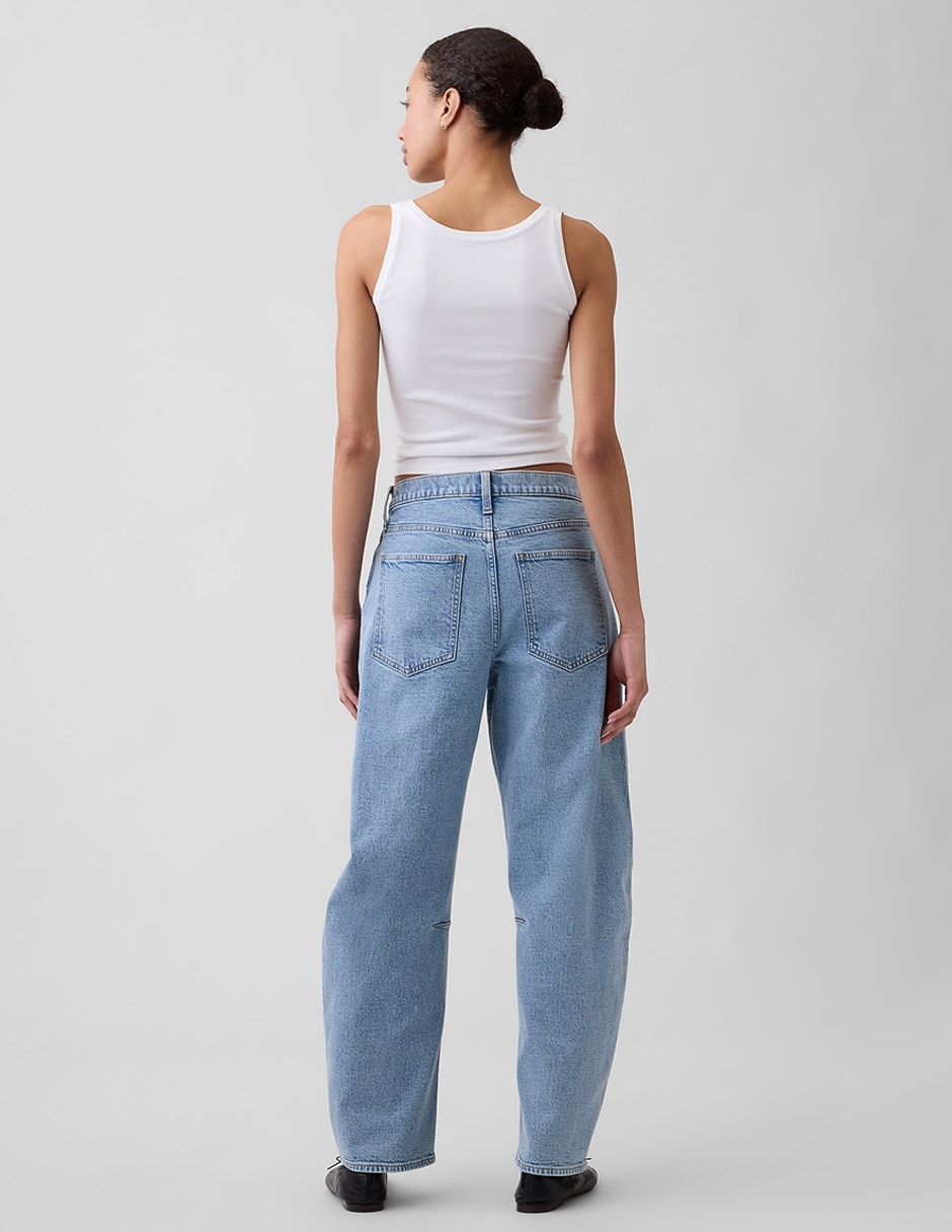 Jeans relaxed barrel para mujer 4
