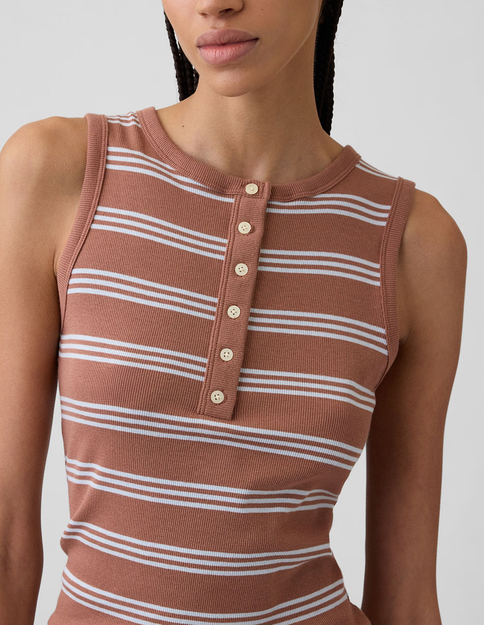 Playera tank cuello redondo para mujer 4