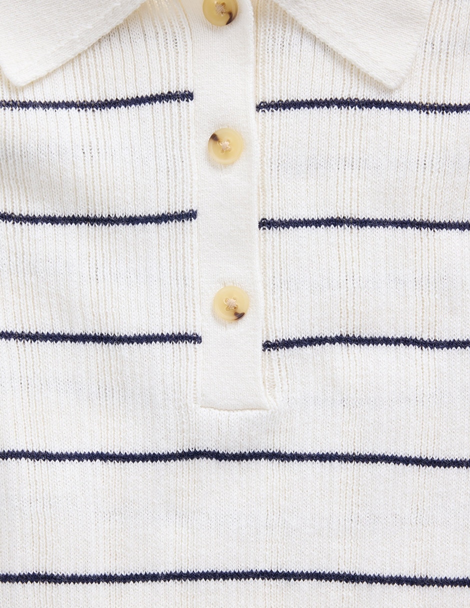 Playera tipo polo para mujer 4